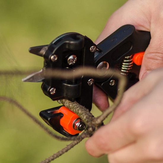 058 : SEKATOR DO SZCZEPIENIA/ Garden tools Secateurs