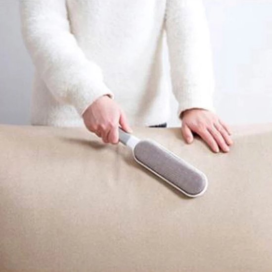 230 : Szczotka do zbierania sierści/ CLEANING BRUSH