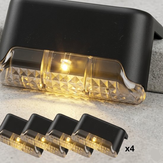 Set of 4 solar stair lights