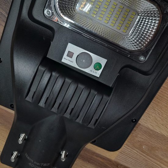 396 : LAMPA SOLARNA/ SOLAR LAMP