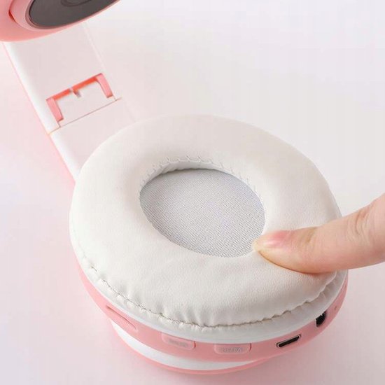 300 : SŁUCHAWKI BEZPRZEWODOWE/ BLUETOOTH HEADPHONES