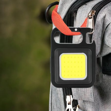 412 : Mini latarka do kluczy otwieracz kieszonkowy/ KEYCHAIN LIGHT