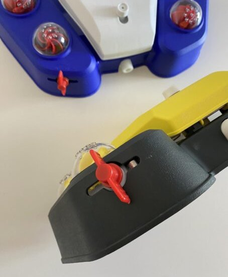 427-B : Fontanna /Dog water fontain Blue