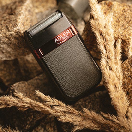 AD 2923 : Adler Shaver - USB charging