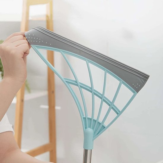 388 : MAGICZNA MIOTŁA GUMOWA Z ŚCIĄGACZKĄ/MAGICBROOM