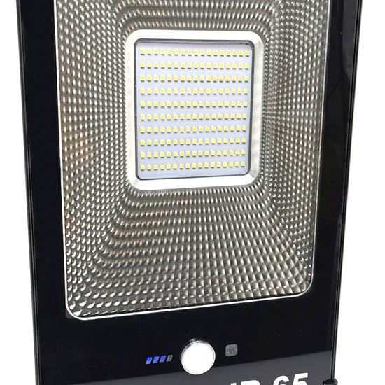 100 : LAMPA LED/ SOLAR STREET LAMP