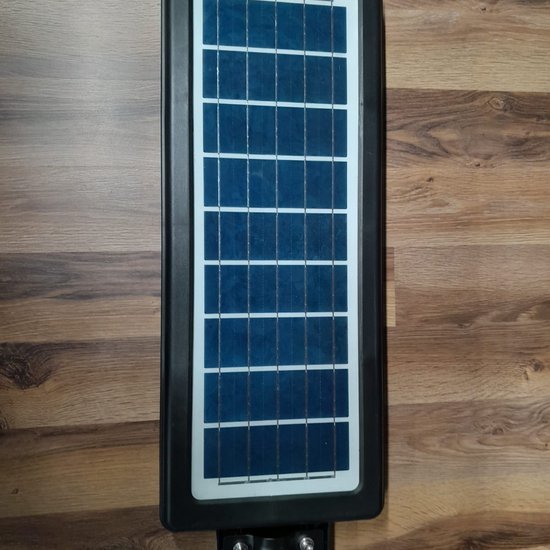396 : LAMPA SOLARNA/ SOLAR LAMP