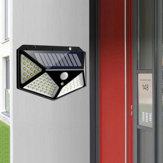 012-1 : Super LED Solar-powered street lamp