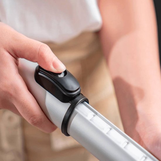 421 : Vertical Vacum Clener ADM/ Odkurzacz pionowy ADM