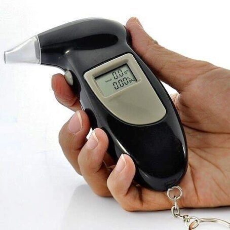 445 : Alkomat z ustnikiem/ Breathalyzer with mouthpiece